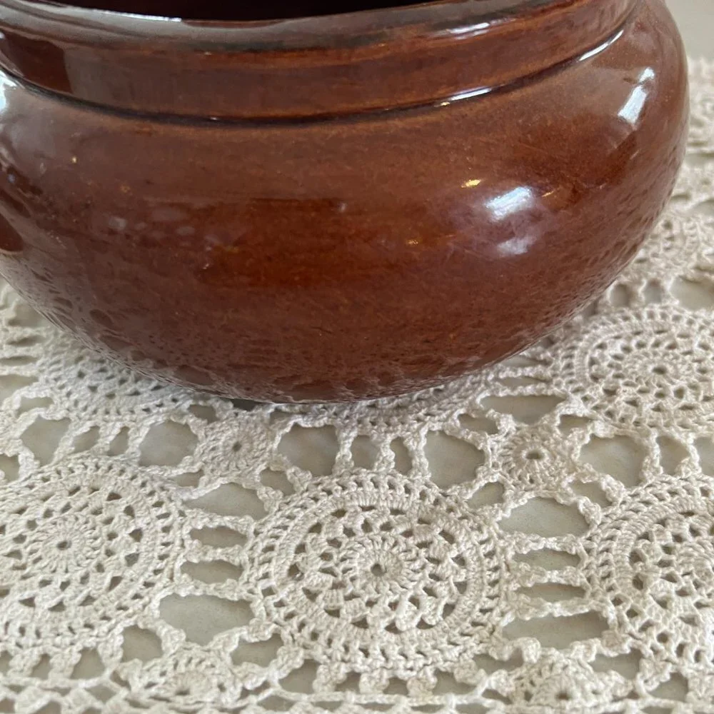 Brown Bean Pot with lid